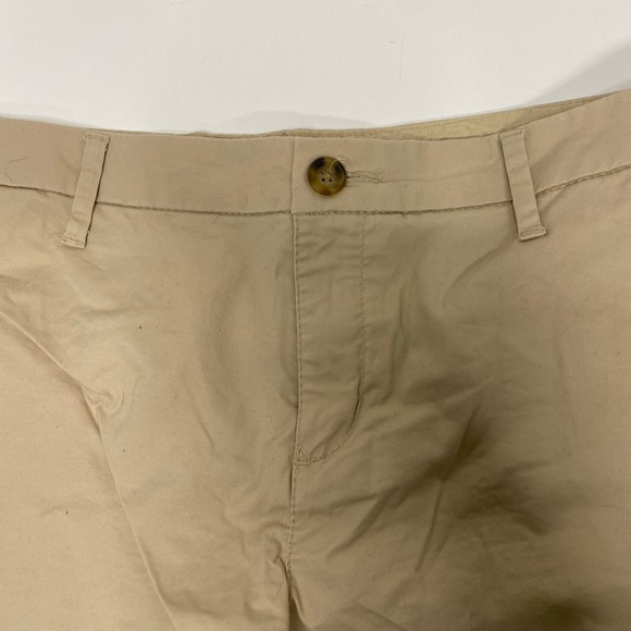 Old navy everyday short in tan - Picture 2 of 7